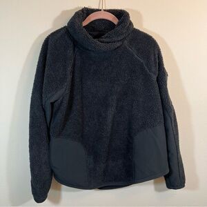 ✨ Nike Women’s Black Sherpa Fleece Mock Neck Sweatshirt Medium